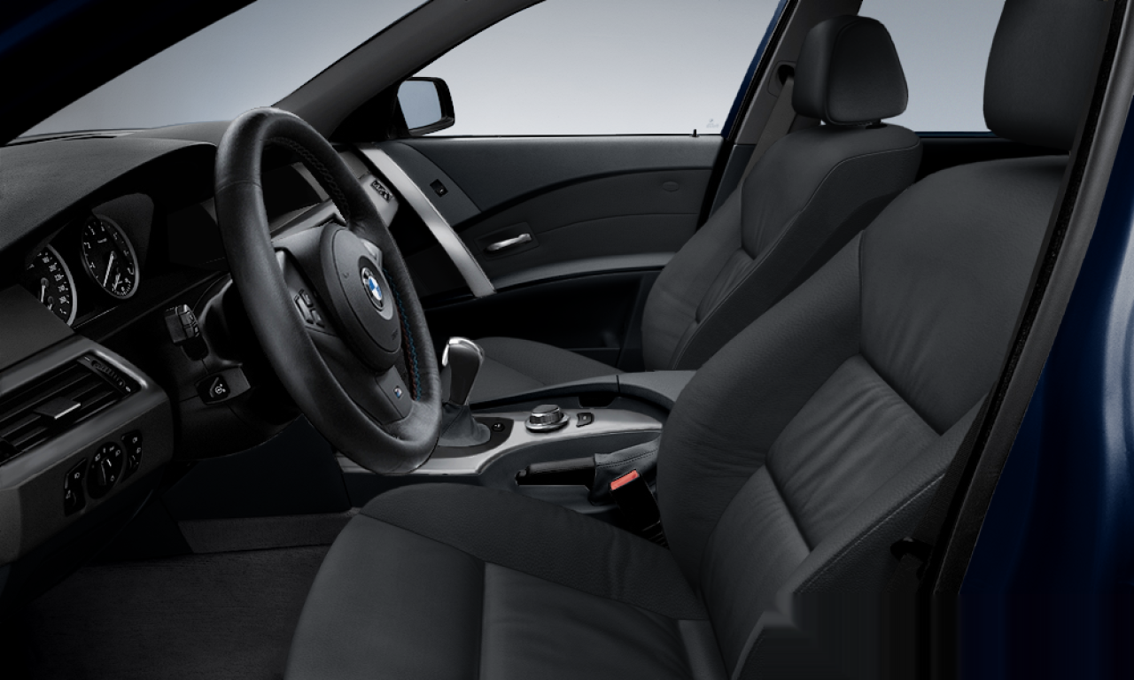 Interior of BMW 530xi (E60), VIN WBANF71060CN53856