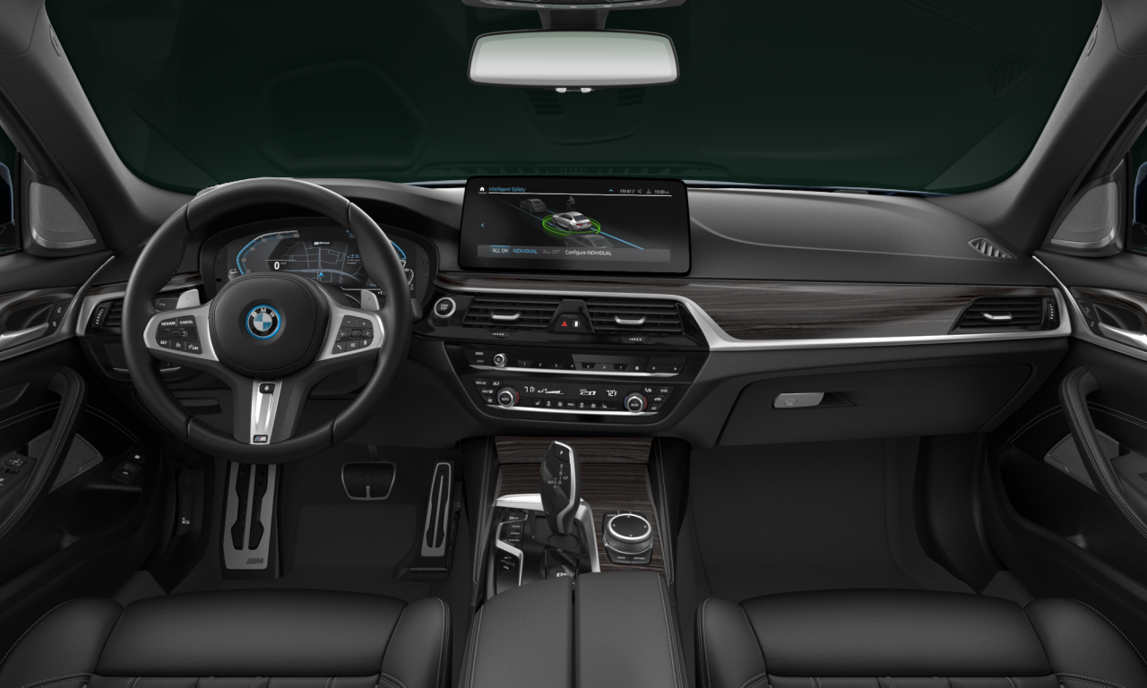Interior of BMW 530e xDrive (G30 (MUE)), VIN WBA33AG06PCL98451