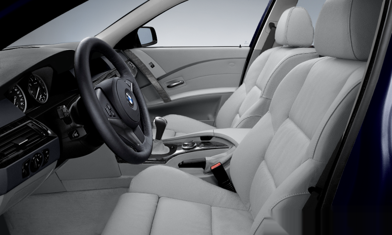 Interior of 2005 BMW 525d (E60), VIN WBANC51030CN27602