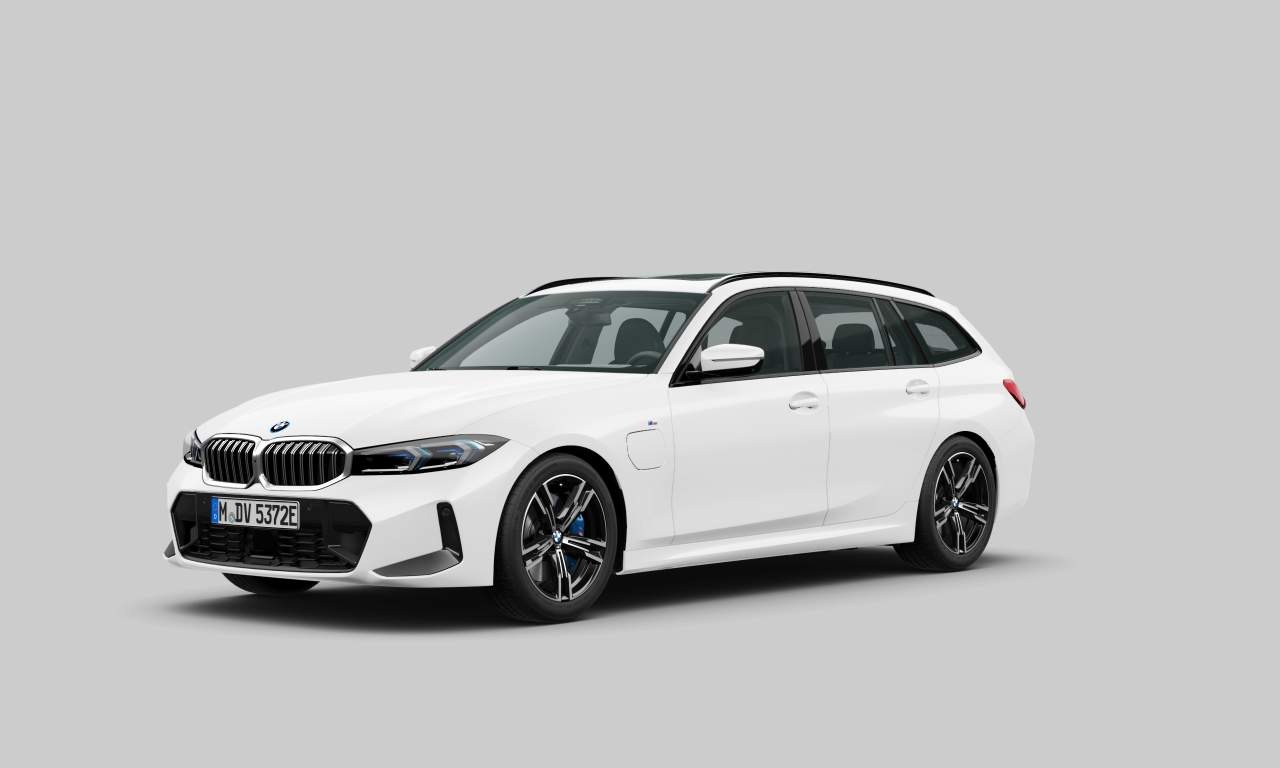 Exterior of 2025 BMW 330e (G21 (MUE)), VIN WBA41GL0X0FV36967
