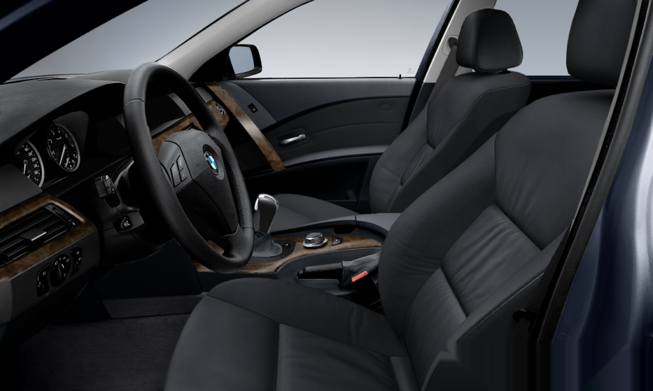 Interior of BMW 525i (E60), VIN WBANE51010B979564