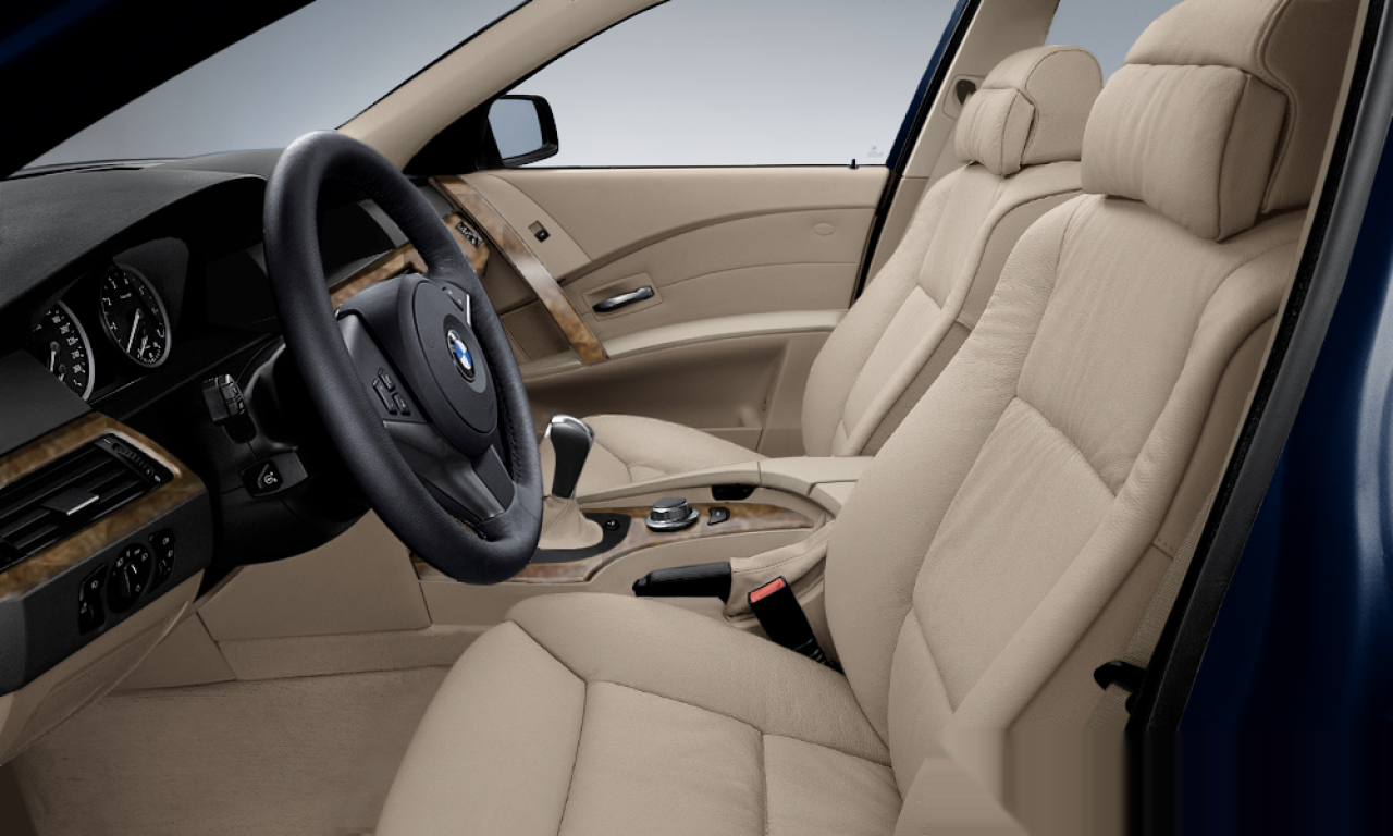 Interior of BMW 535d (E60), VIN WBANC91070B765837