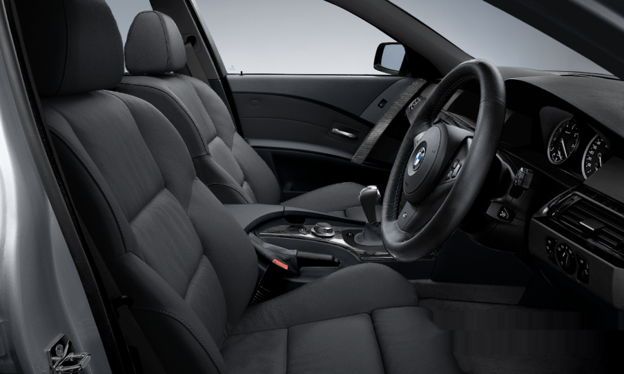 Interior of BMW 525d (E61), VIN WBANJ52080B685623