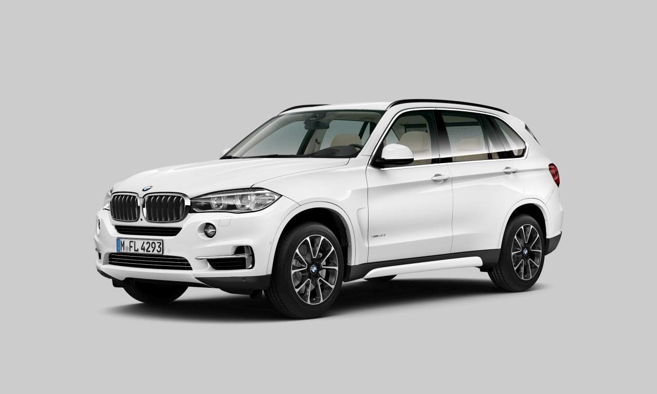 Exterior of 2015 BMW X5 xDrive35i (Sports Activity Vehicle (5 Doors)), VIN WBAKR020X00K90885