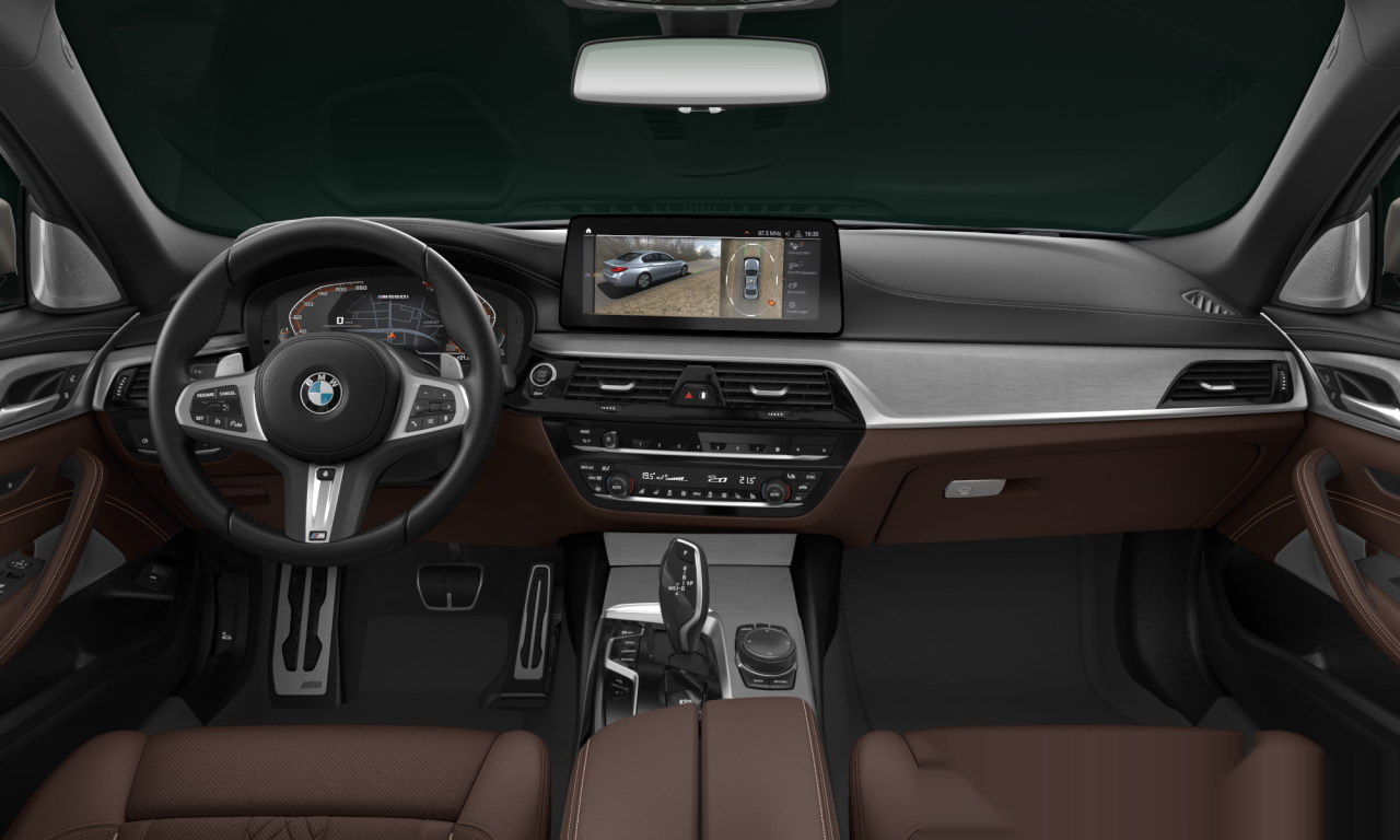 Interior of BMW M550i xDrive (G30 (MUE)), VIN WBA13BK00NCH66241