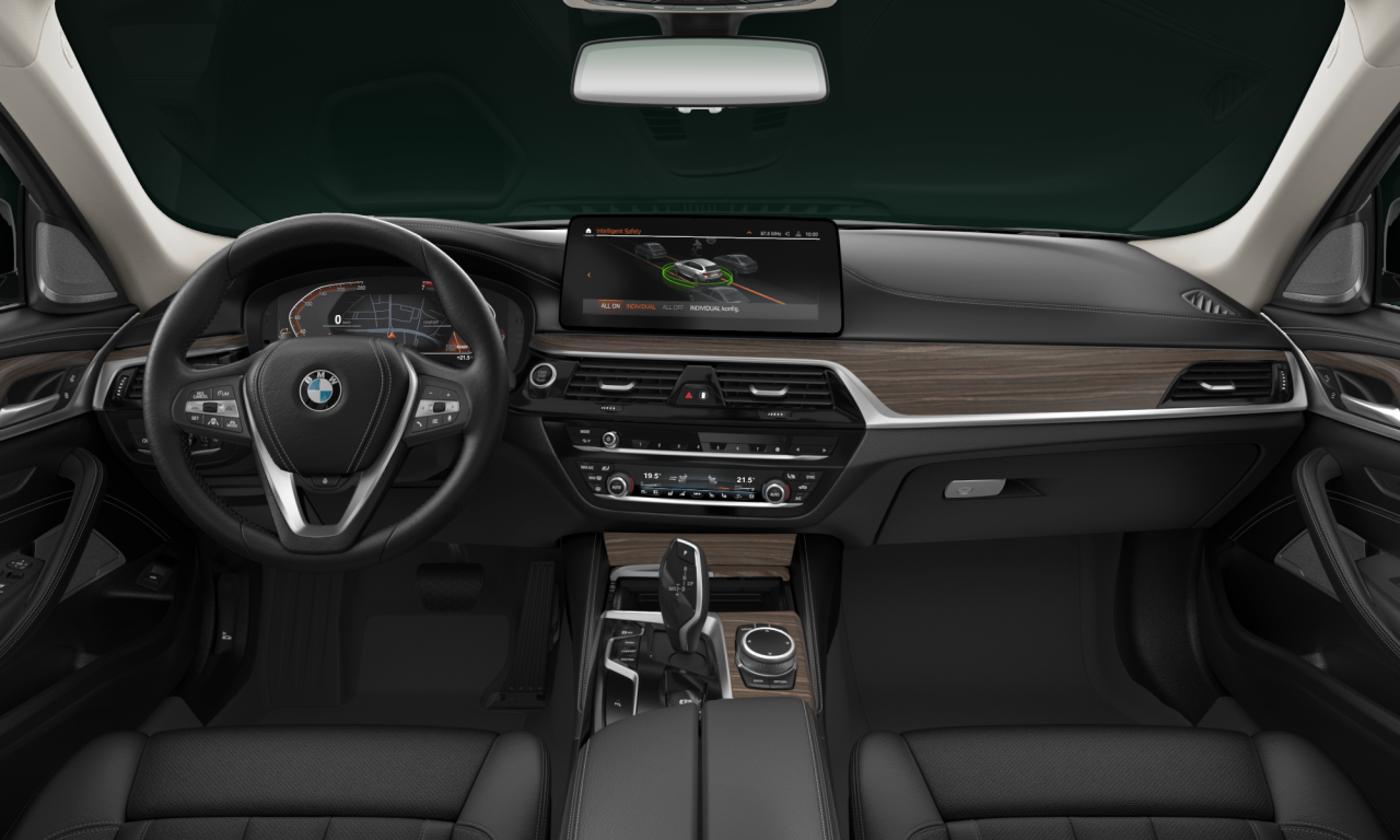 Interior of 2022 BMW 520i (G31 (MUE)), VIN WBA11BM000CK73829