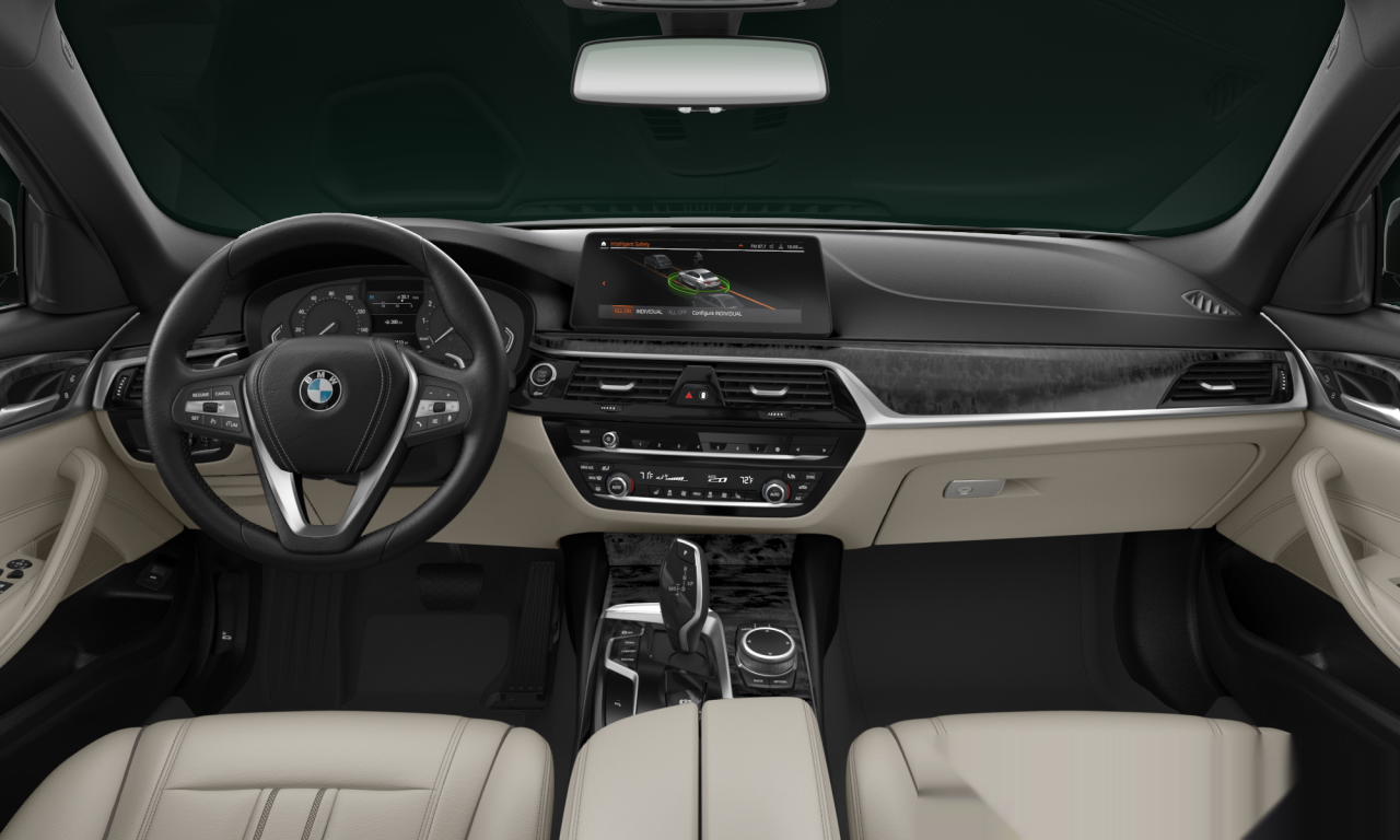 Interior of BMW 540i (G30 (MUE)), VIN WBA53BJ03MCF57111