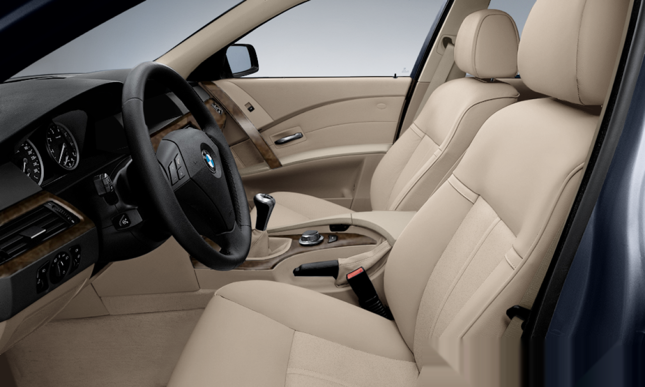 Interior of BMW 530d (E60), VIN WBANC710X0B139591