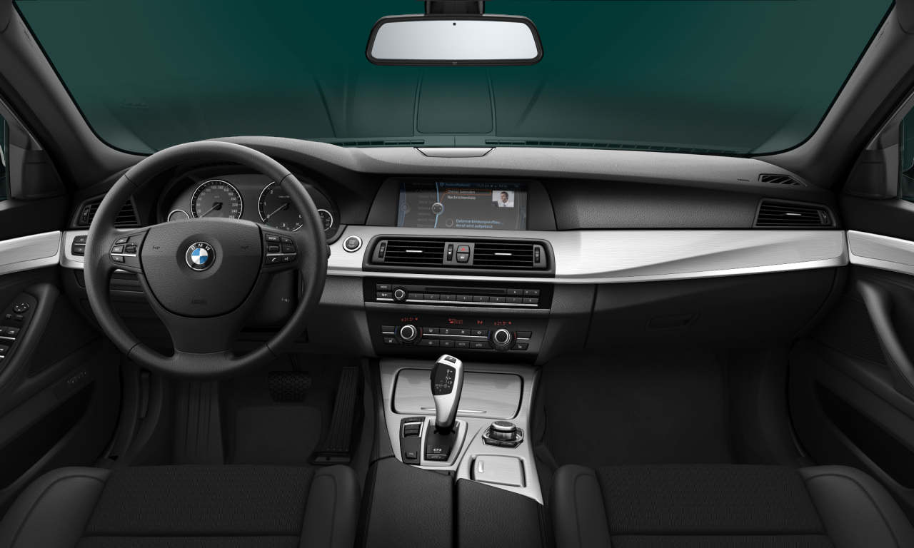 Interior of BMW 520d (F11), VIN WBAMX11040DY08424