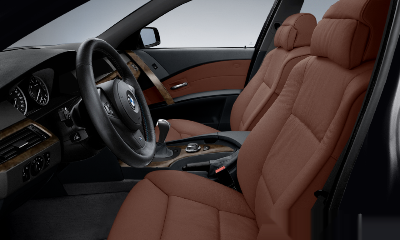 Interior of 2006 BMW 530d (E61), VIN WBANS71070CP35223