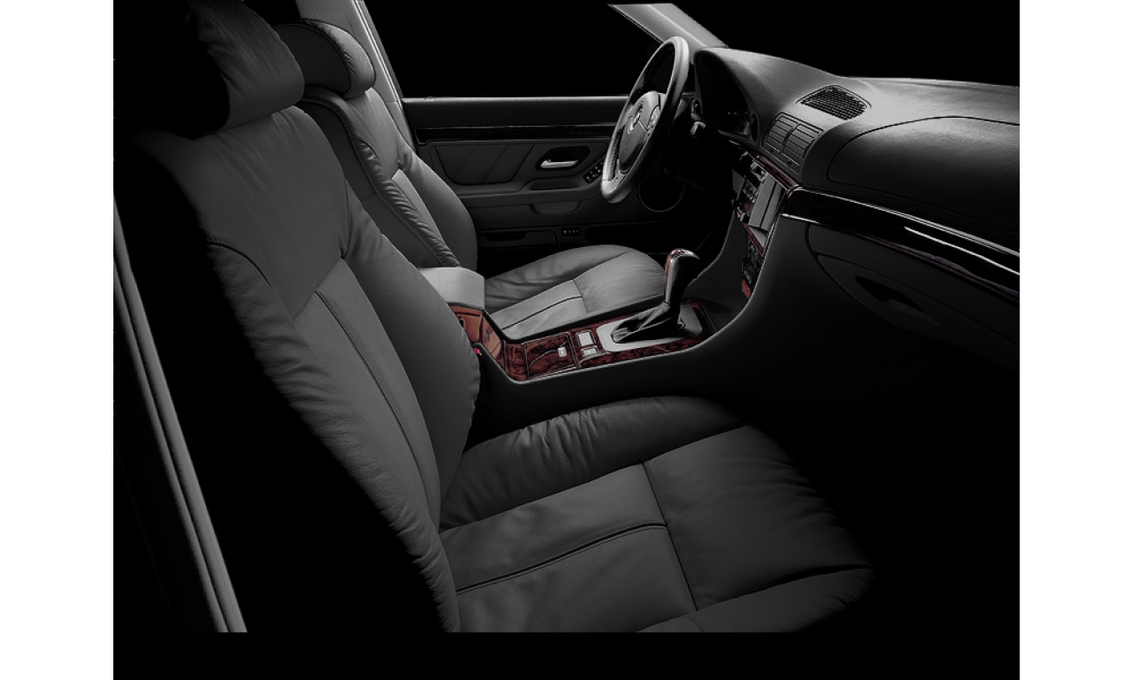 Interior of BMW 730d (E38), VIN WBAGE61050DN50026