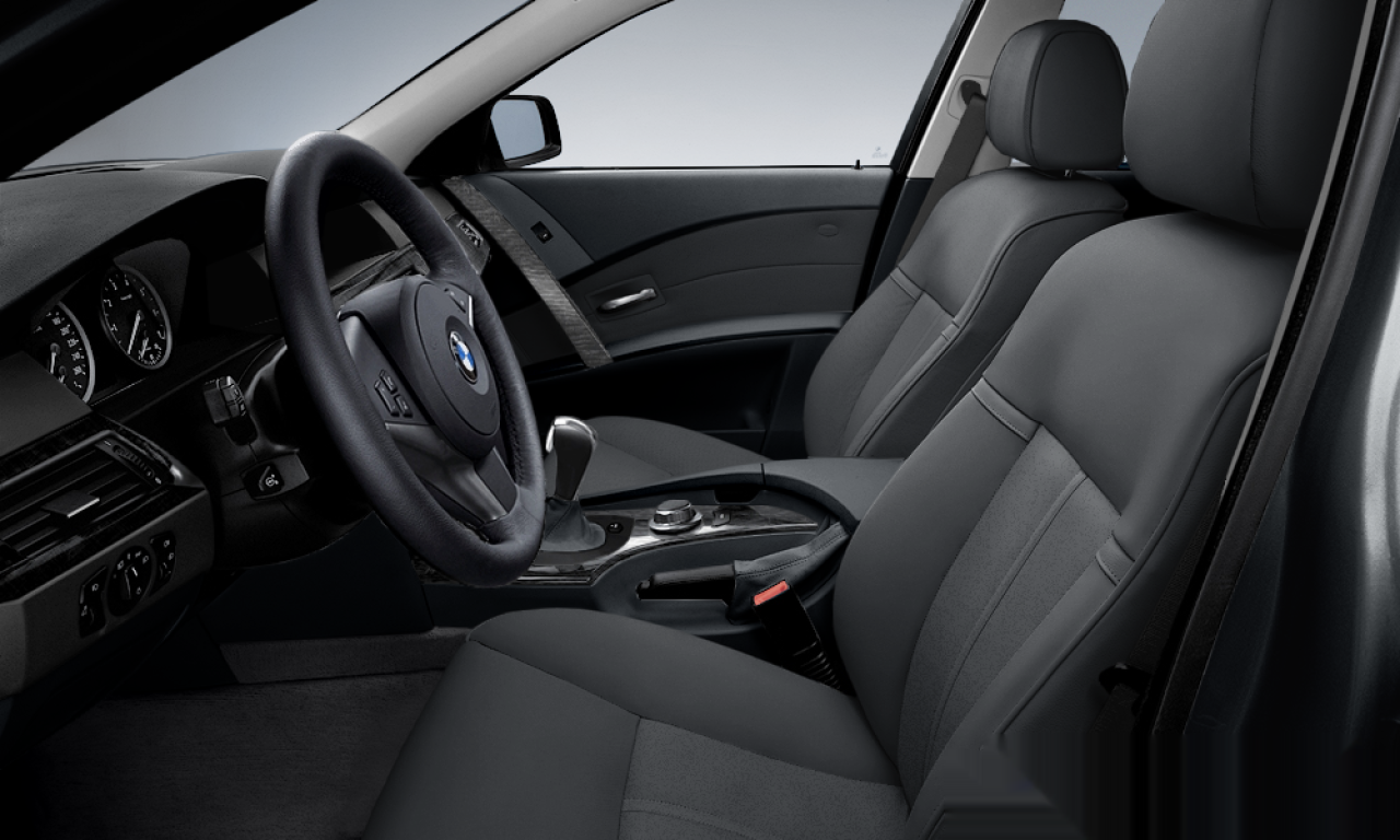 Interior of BMW 540i (E60), VIN WBANB11070CL39614