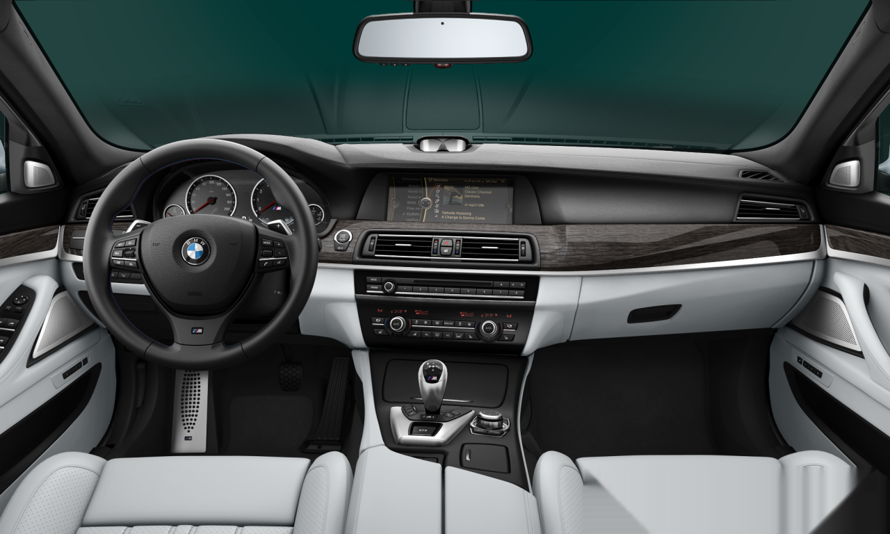 Interior of 2012 BMW M5 (F10 (M5)), VIN WBSFV9C55DC772644