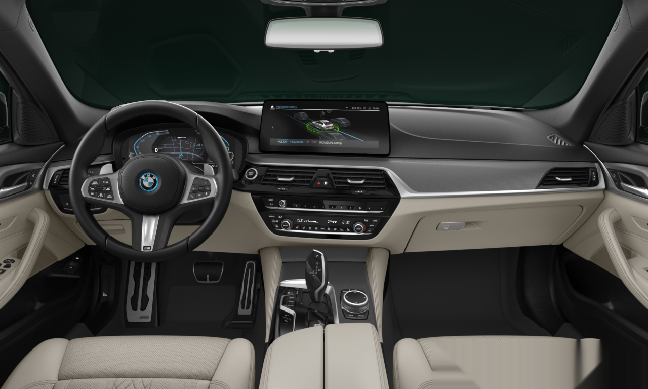 Interior of BMW 545e xDrive (G30 (MUE)), VIN WBA31CH070CJ34855