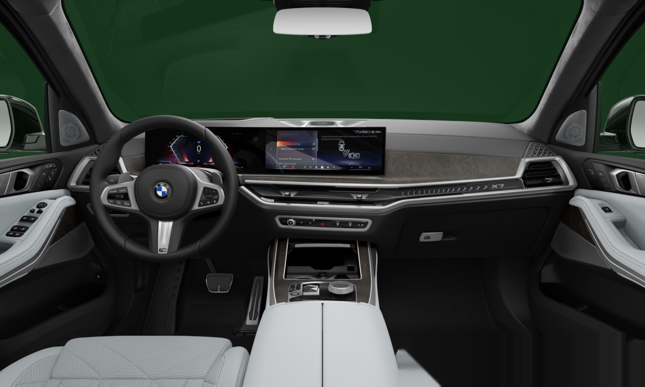 Interior of BMW X7 xDrive40i (G07 (MUE)), VIN 5UX23EM06T9374702