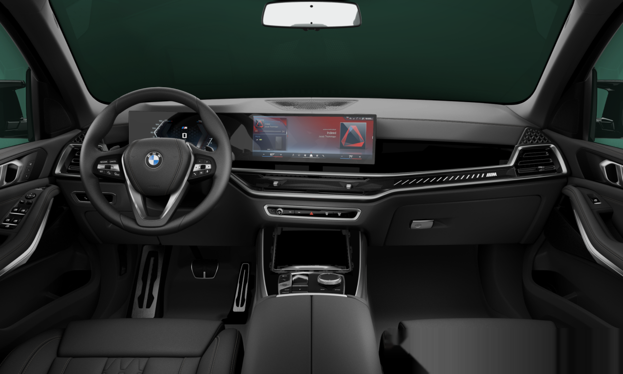 Interior of 2023 BMW X5 M60i xDrive (Sports Activity Vehicle (5 Doors)), VIN 5UX33EU02R9S95640