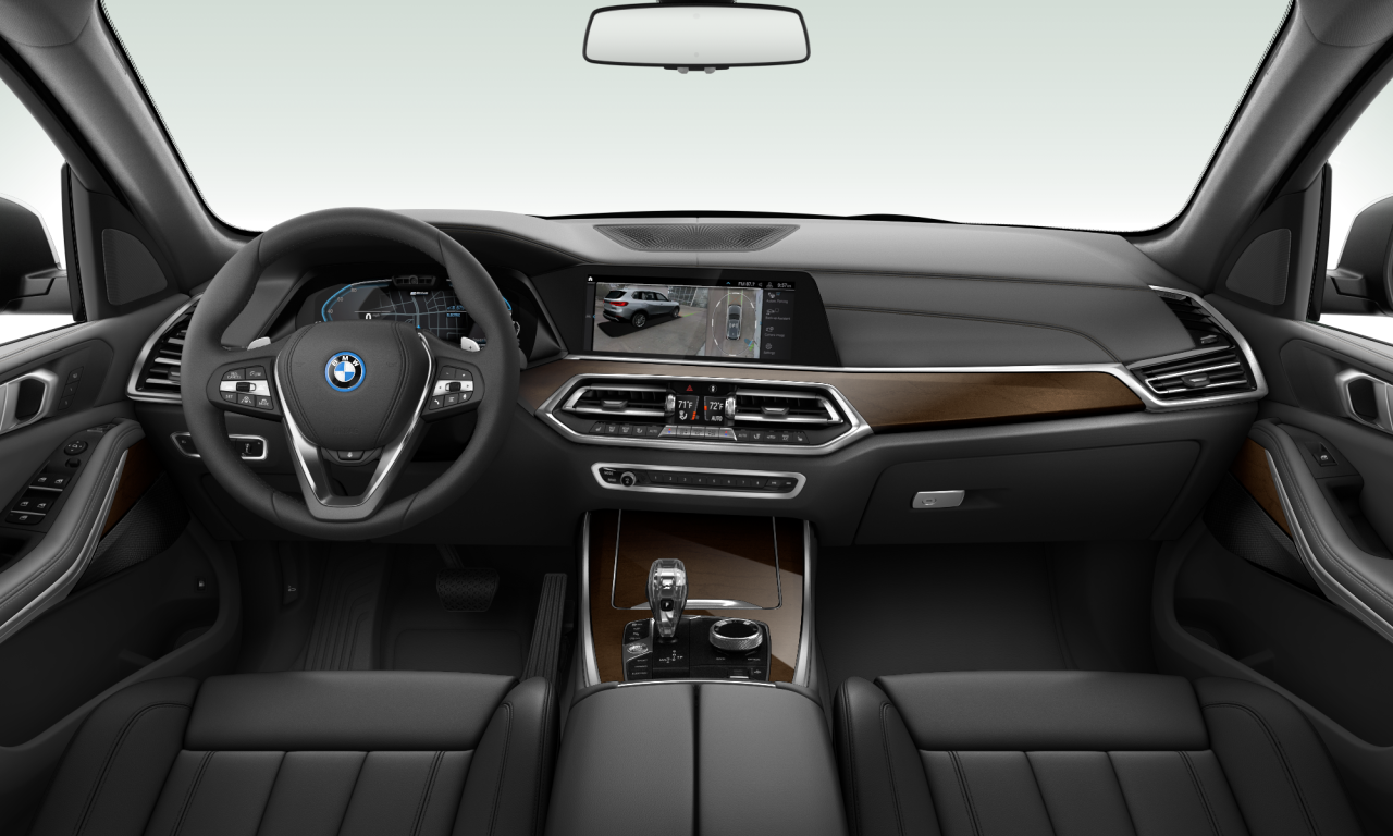 Interior of BMW X5 xDrive45e (G05), VIN 5UXTA6C01N9L68360