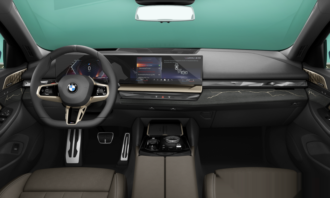 Interior of BMW 520i (G60), VIN WBA11FJ09RCR53995