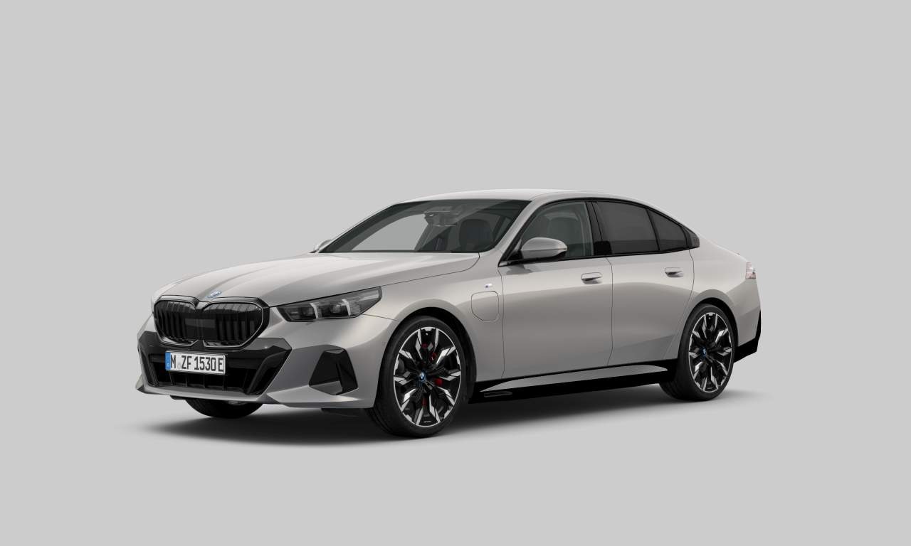 Exterior of BMW 550e xDrive (Sedan (4 Doors)), VIN WBA11FK030CU07646