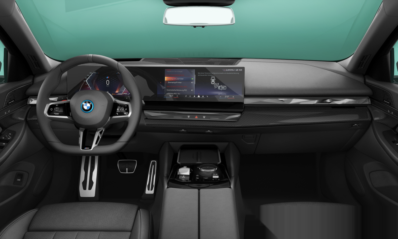 Interior of BMW 550e xDrive (G60), VIN WBA11FK040CR50682
