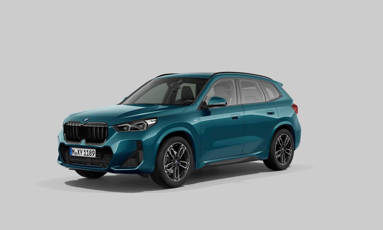 Exterior of 2025 BMW X1 sDrive18d (Sports Activity Vehicle (5 Doors)), VIN WBA12EG0X05232798