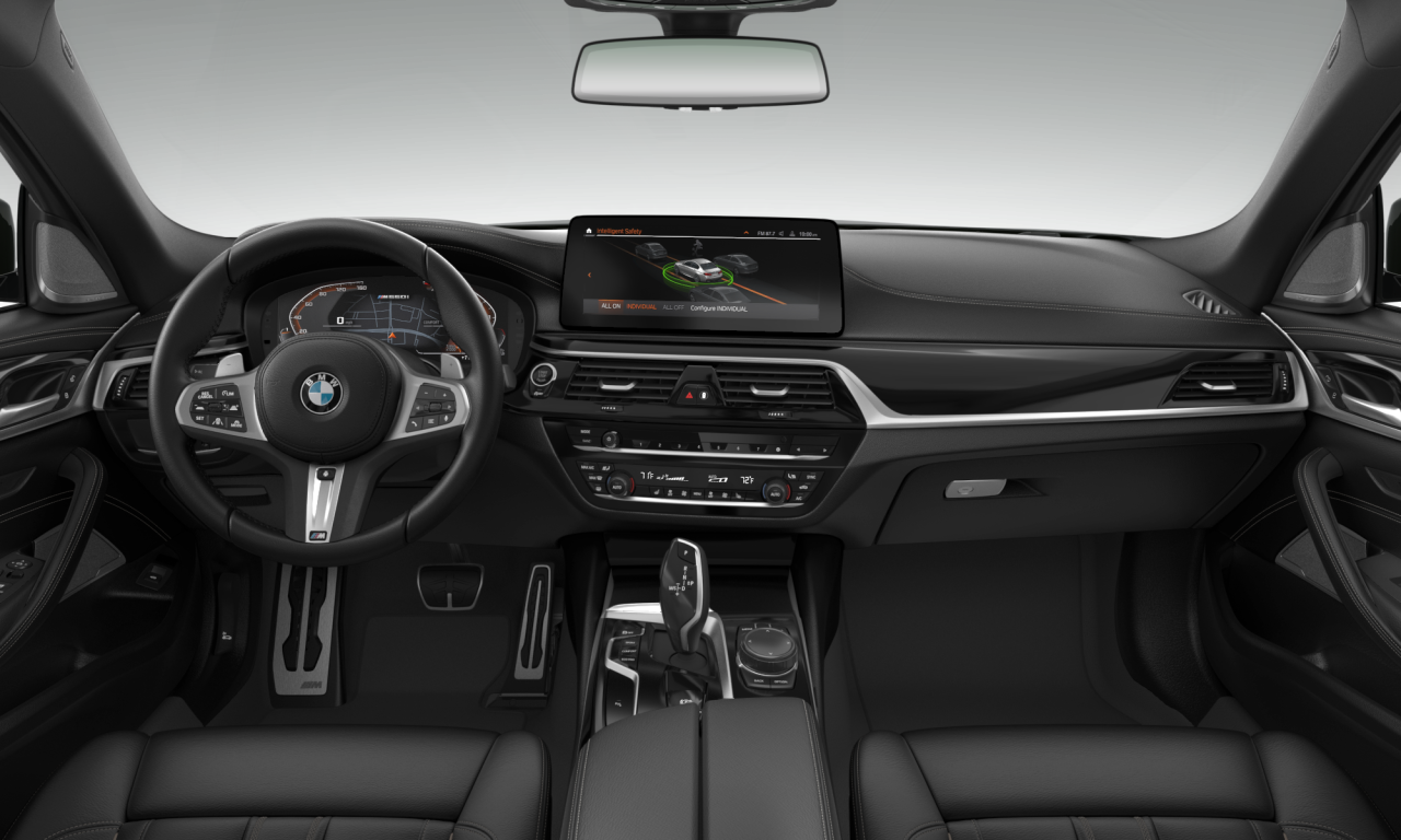 Interior of BMW M550i xDrive (G30 (MUE)), VIN WBA13BK05NCJ62813