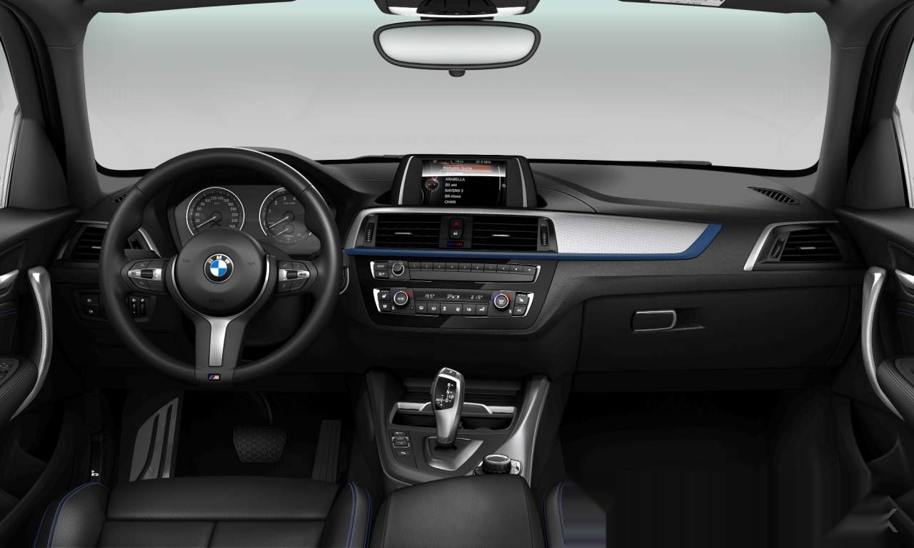 Interior of BMW 118i (Sports Hatch (5 Doors)), VIN WBA1R510X07B20675