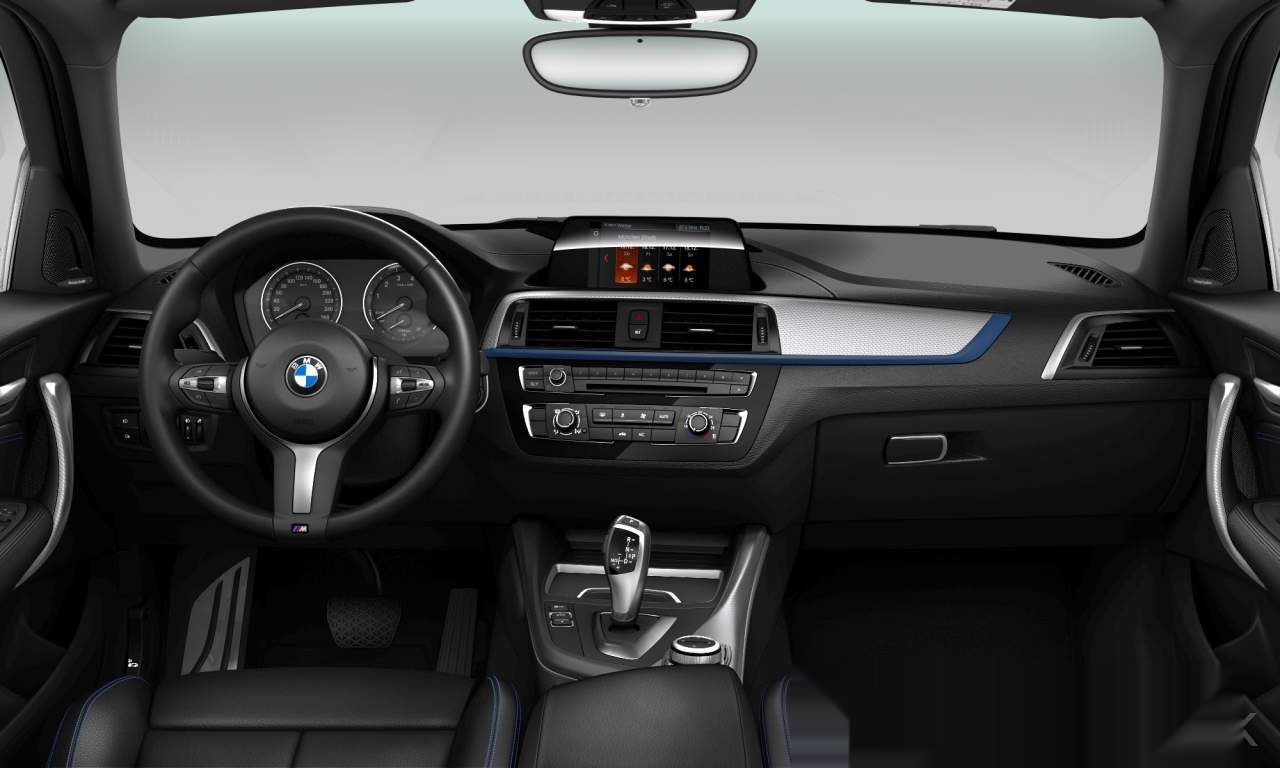 Interior of BMW 118i (Sports Hatch (5 Doors)), VIN WBA1R520607D88685