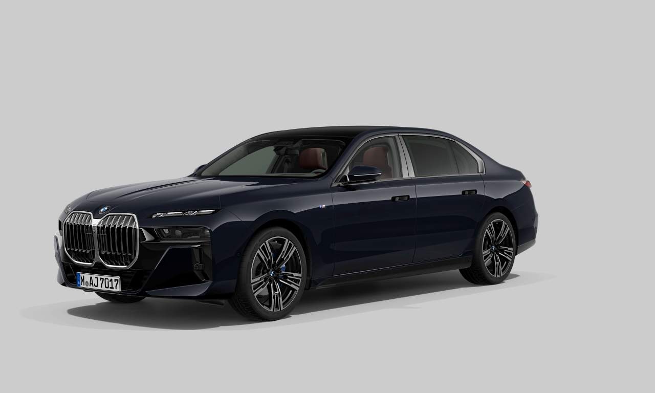 Exterior of BMW 740d xDrive (Sedan (4 Doors)), VIN WBA21EJ02PCN03603