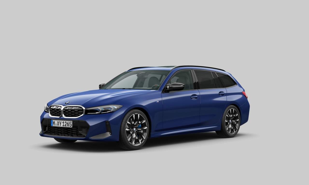 Exterior of BMW M340i xDrive (Touring (5 Doors)), VIN WBA21GL080FW08725