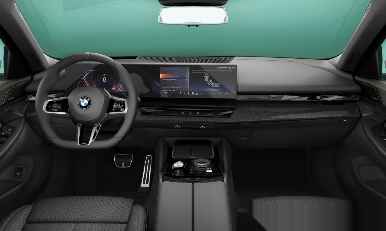 Interior of BMW 540d xDrive (G60), VIN WBA31FL080CU44439