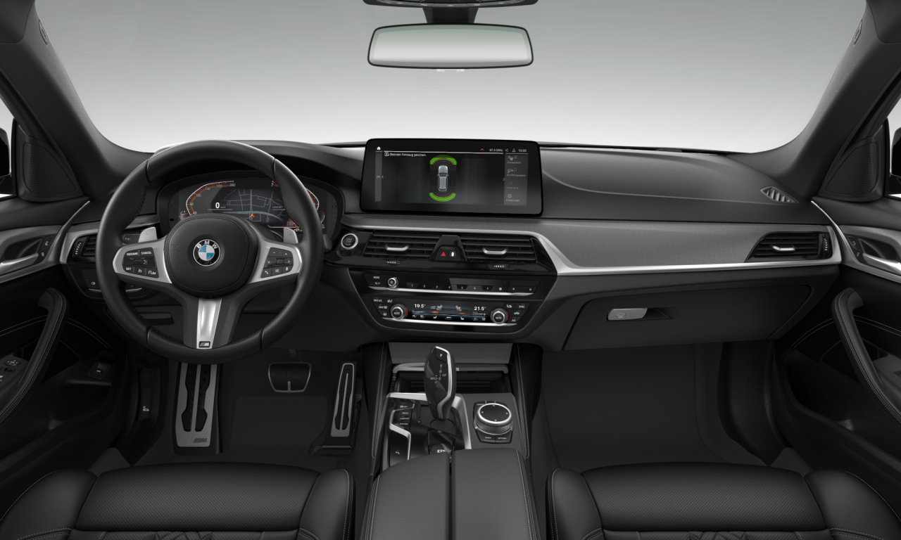 Interior of BMW 530i xDrive (G31 (MUE)), VIN WBA51BM040CK80817