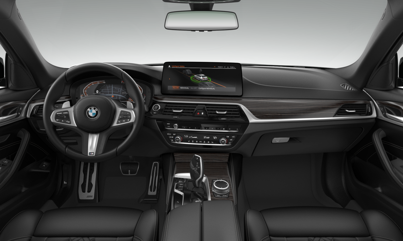Interior of 2022 BMW 530i (G30 (MUE)), VIN WBA53BH07PCM55477