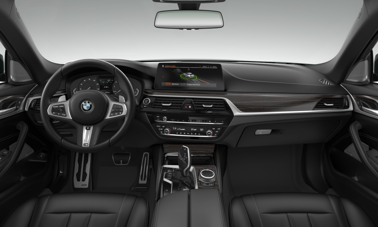 Interior of BMW 540i (G30 (MUE)), VIN WBA53BJ06PWY11345