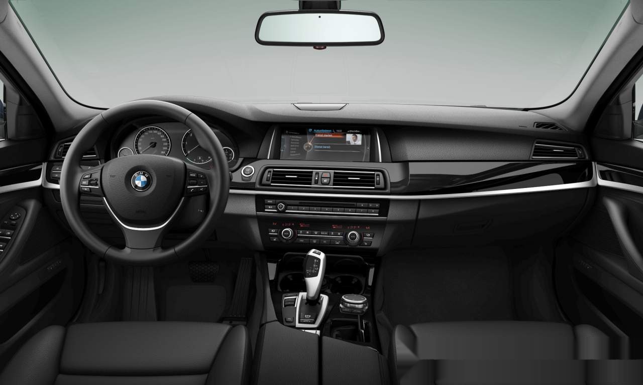 Interior of BMW 525d (Sedan (4 Doors)), VIN WBA5C71070D821266