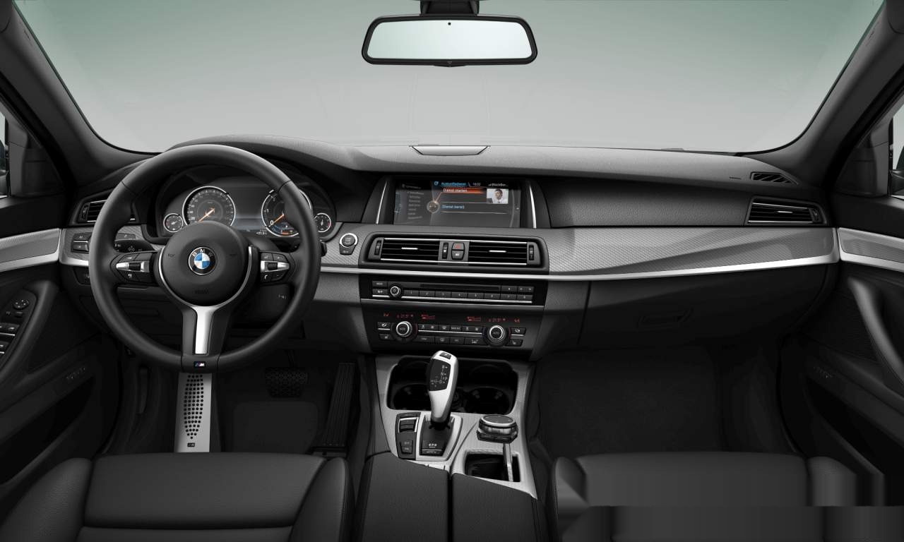 Interior of BMW 525d xDrive (Sedan (4 Doors)), VIN WBA5C91090D462000