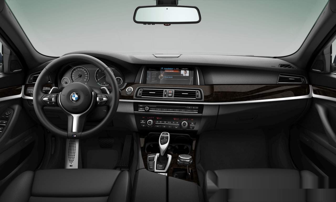 Interior of BMW 535d xDrive (Touring (5 Doors)), VIN WBA5K71040D802306