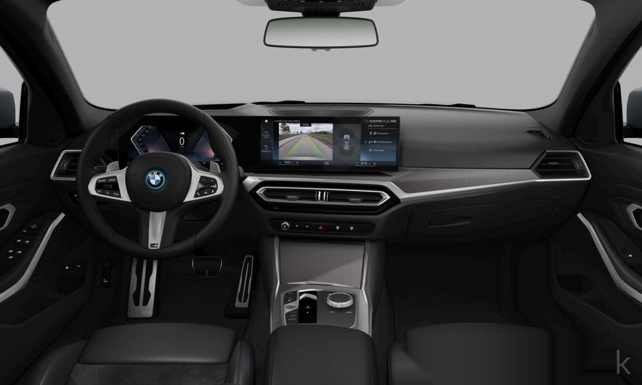 Interior of 2022 BMW 330e xDrive (Touring (5 Doors)), VIN WBA71CY030FN31897