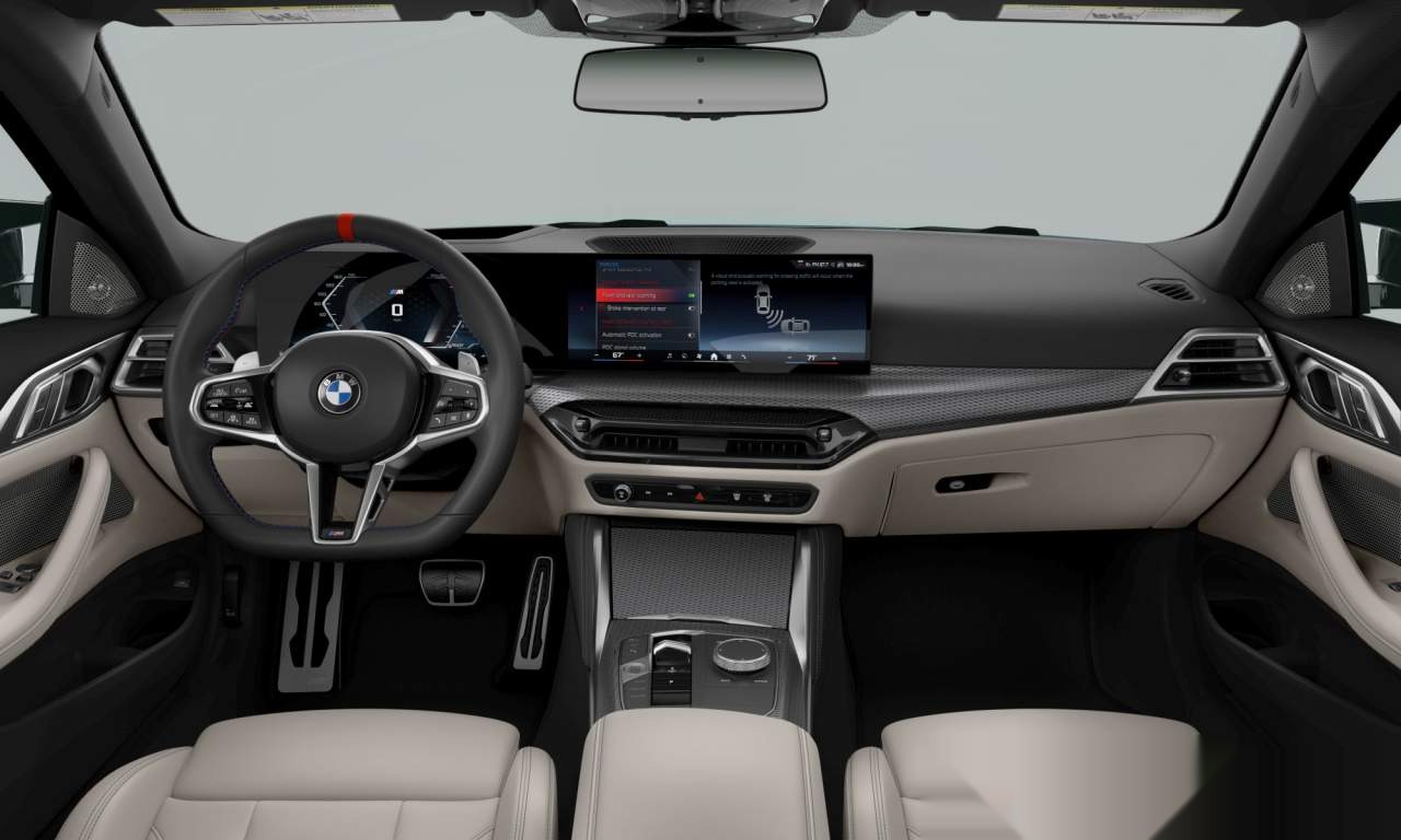 Interior of BMW M440i (Coupe (2 Doors)), VIN WBA73DA0XSCU73673