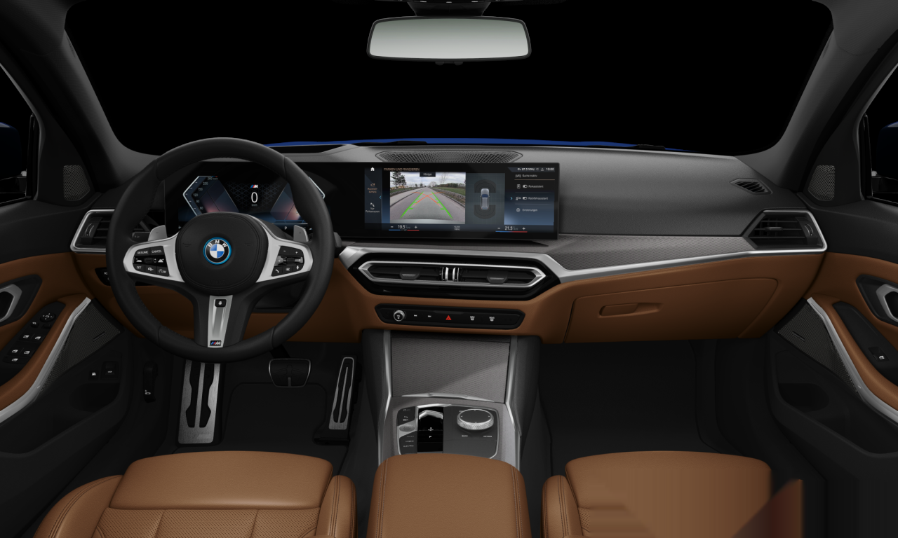 Interior of BMW 330e (G21 (MUE)), VIN WBA81CY08PFP24657