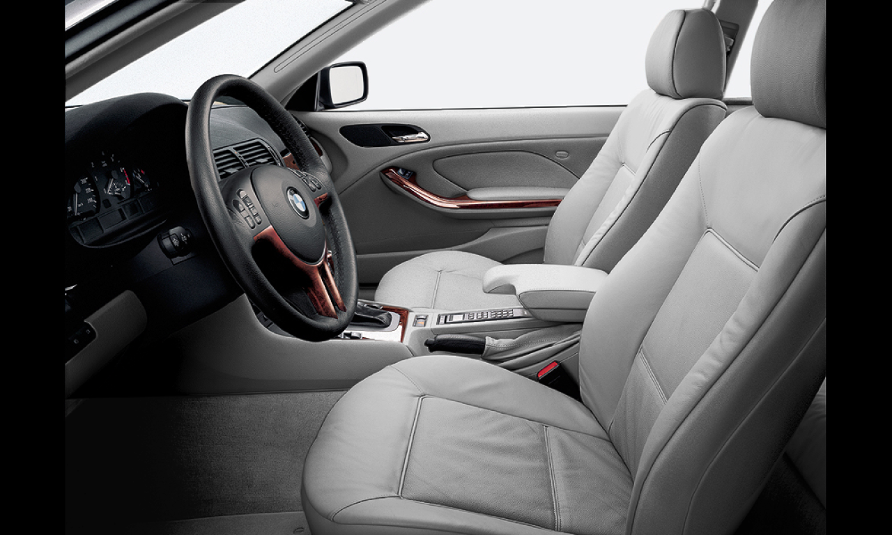 Interior of BMW 330Cd (E46 (2FL)), VIN WBABV91050PJ83378
