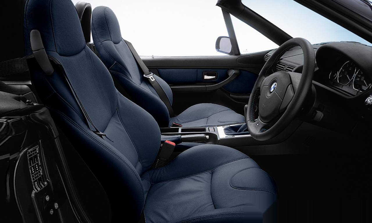 Interior of BMW Z3 2.2 (E36 (7)), VIN WBACN120X0LL73950