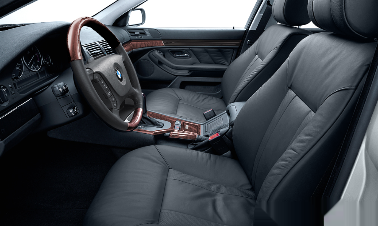 Interior of 2002 BMW 525d (E39), VIN WBADL91060GW67025