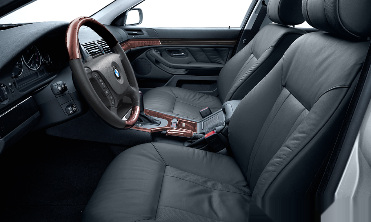 Interior of 2001 BMW 530d (E39 (2)), VIN WBADP81050GV54889