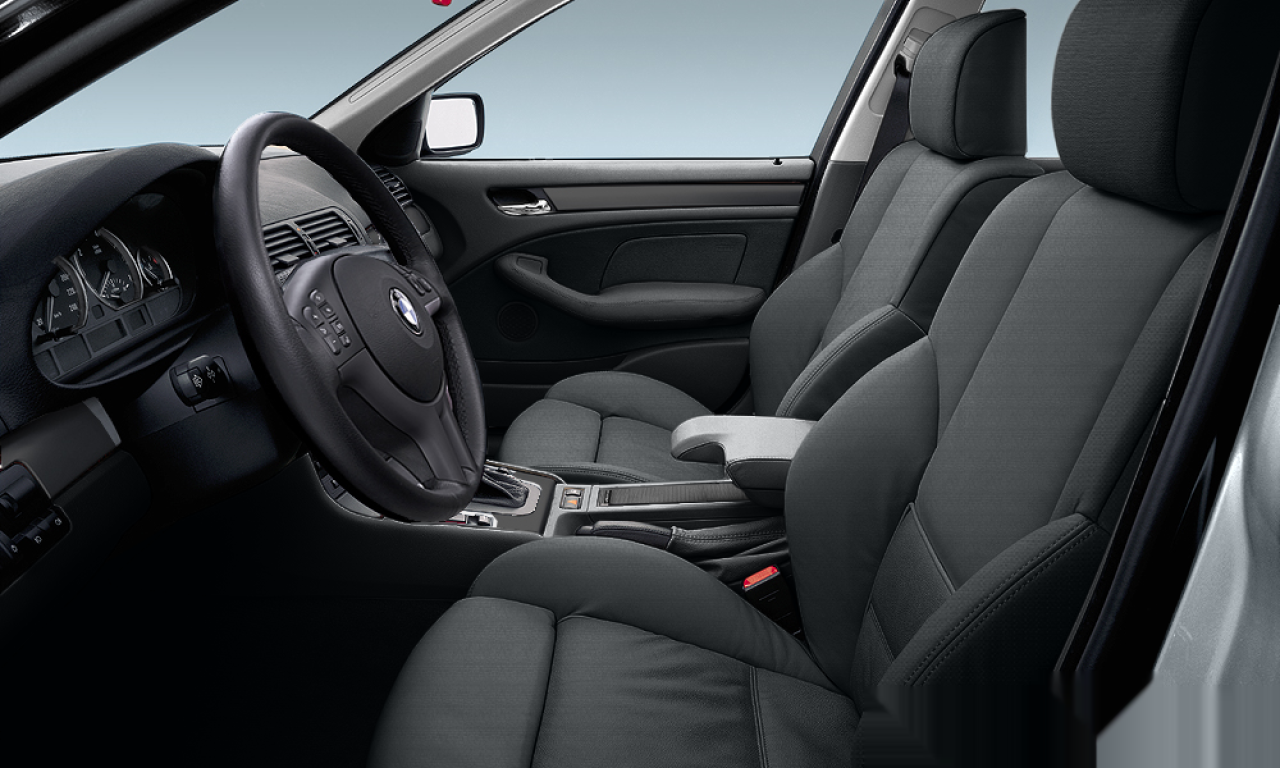 Interior of BMW 330xi (E46 (3FL)), VIN WBAEP51080PF17602
