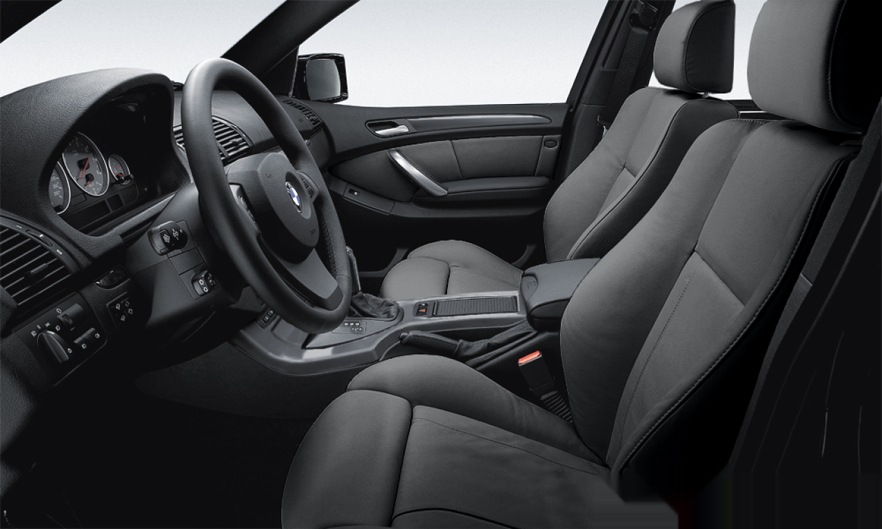 Interior of 2004 BMW X5 4.8is (E53), VIN WBAFA91015LD76786