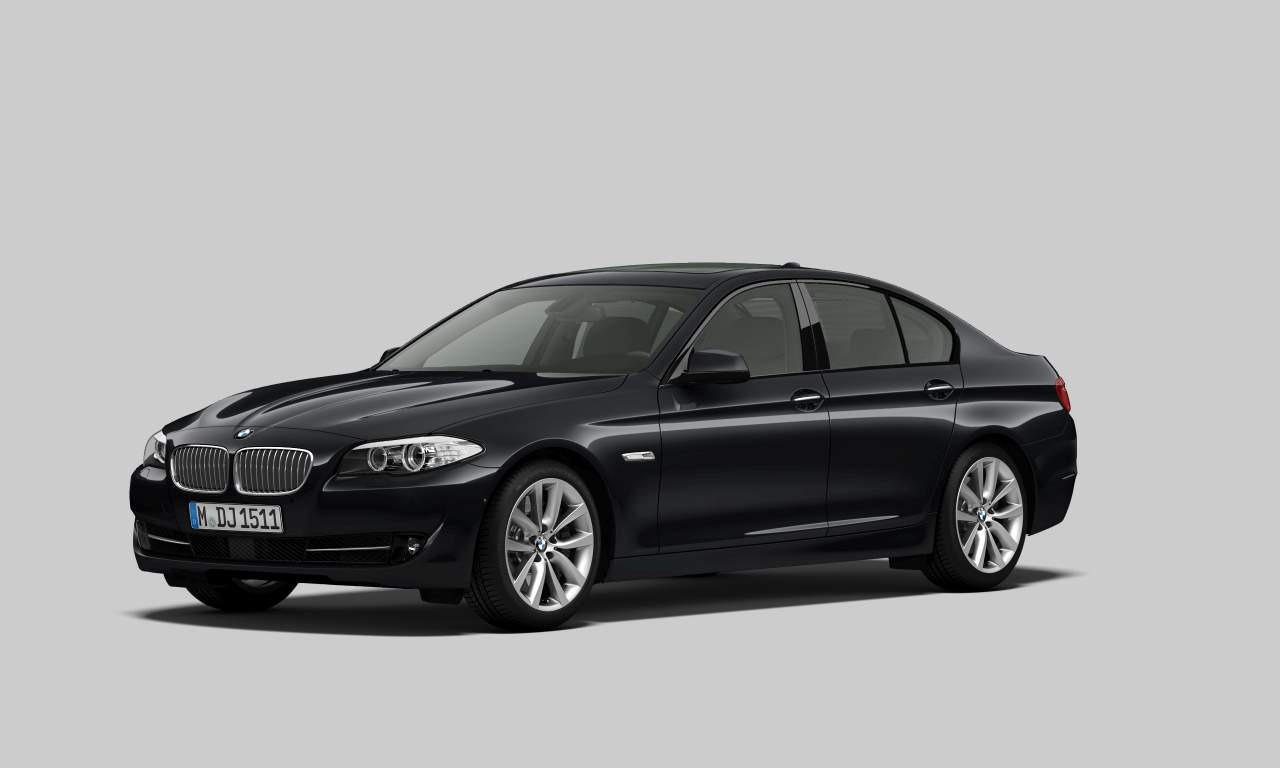 Exterior of BMW 550i (Sedan (4 Doors)), VIN WBAFR91080C268938