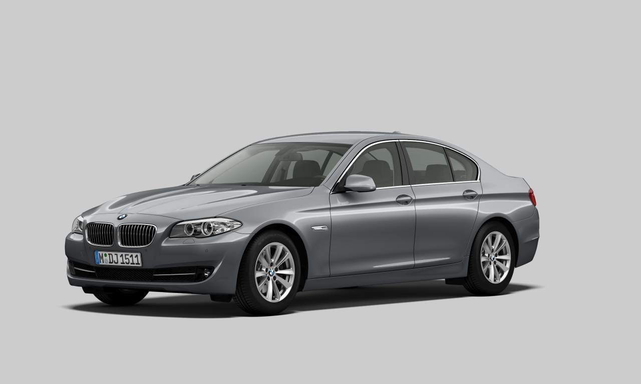 Exterior of BMW 520d (Sedan (4 Doors)), VIN WBAFW12080C493921