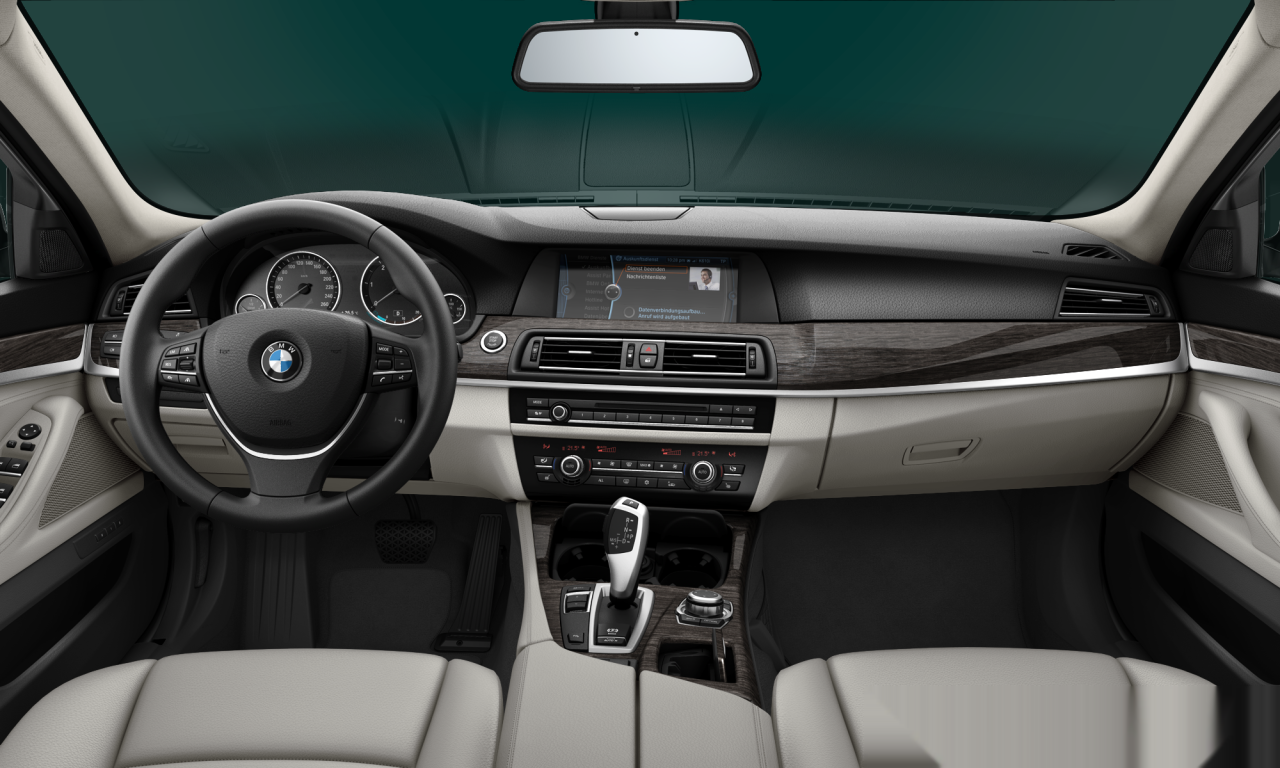 Interior of BMW 525d (F10), VIN WBAFW31010C558282
