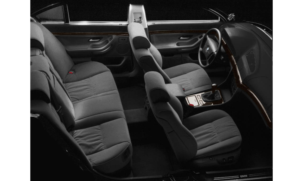 Interior of BMW 730d (E38), VIN WBAGE61070DN51601